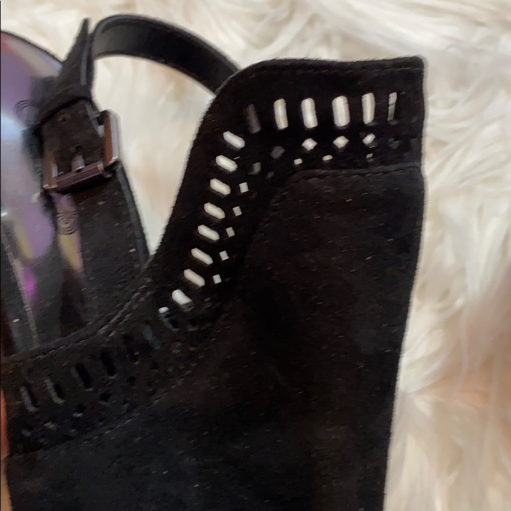 SOLD! Carlos Santana Suede Peep Toe Heeled Sandals - Picture 4 of 6